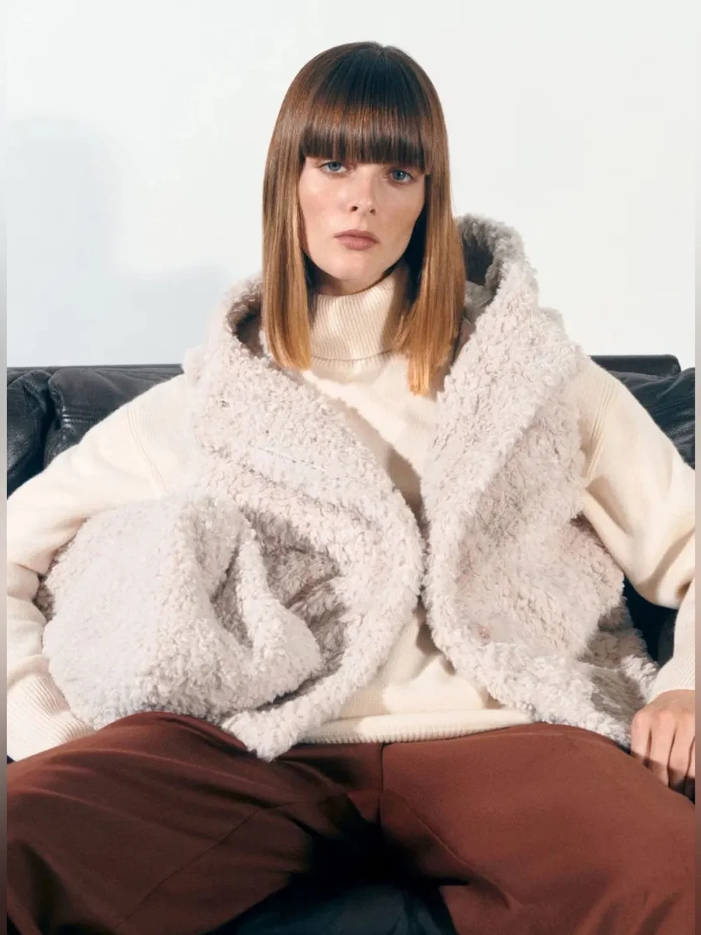 COS 100% Cashmere Ivory Turtleneck Sweater High Neck Minimalist Luxury Small